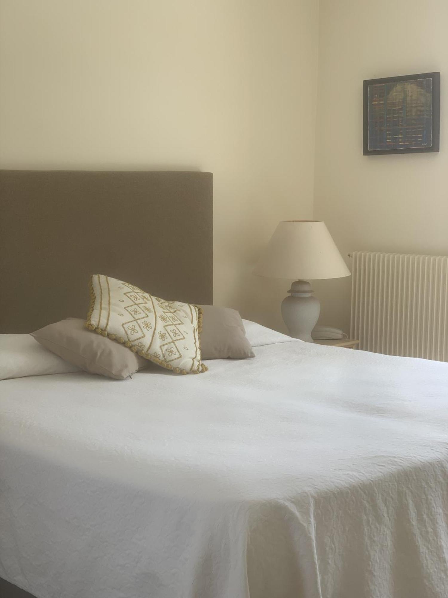 Hotel La Boulangerie Grimaud Phòng bức ảnh